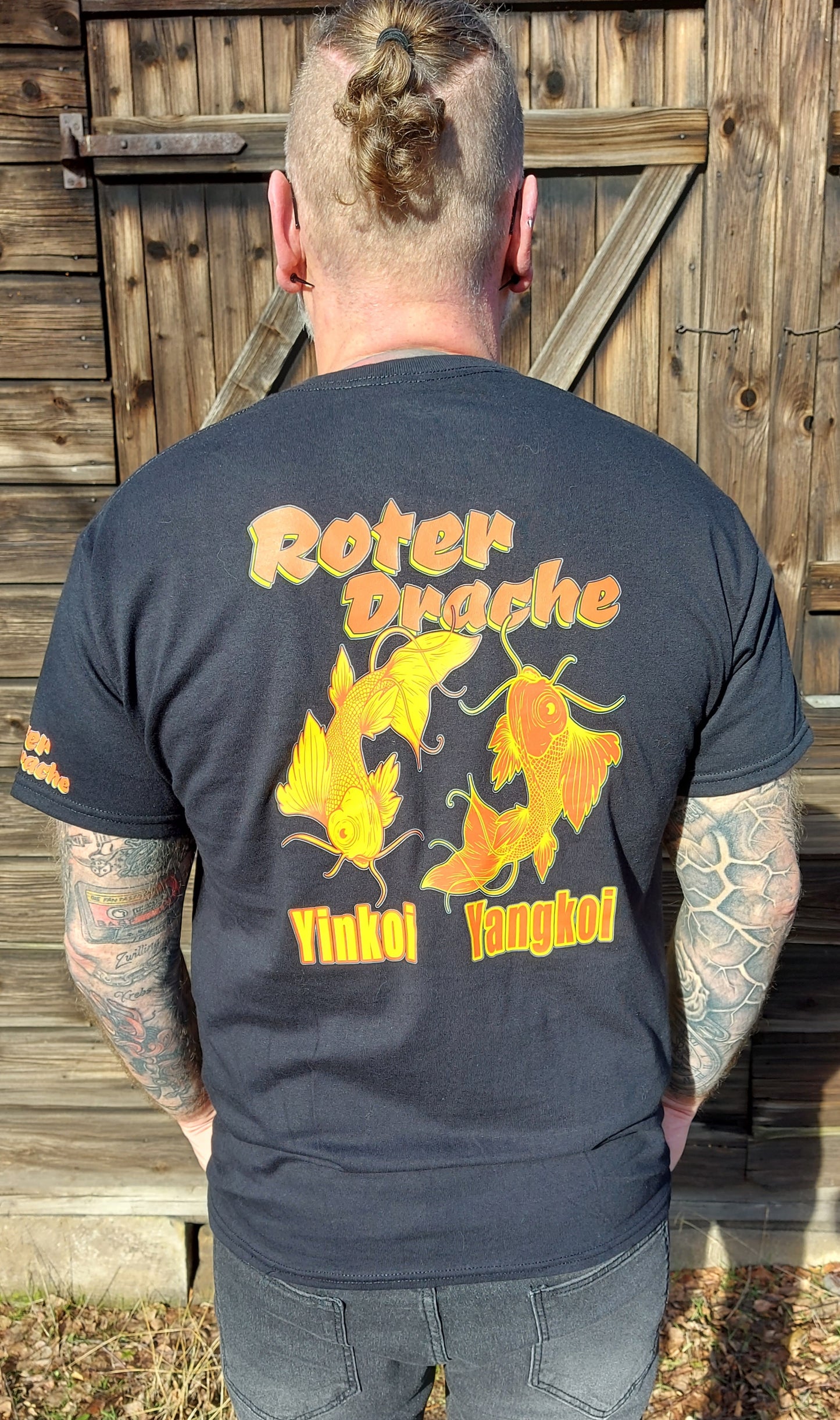 Koi-Fisch YINKOI YANGKOI Black T-Shirt