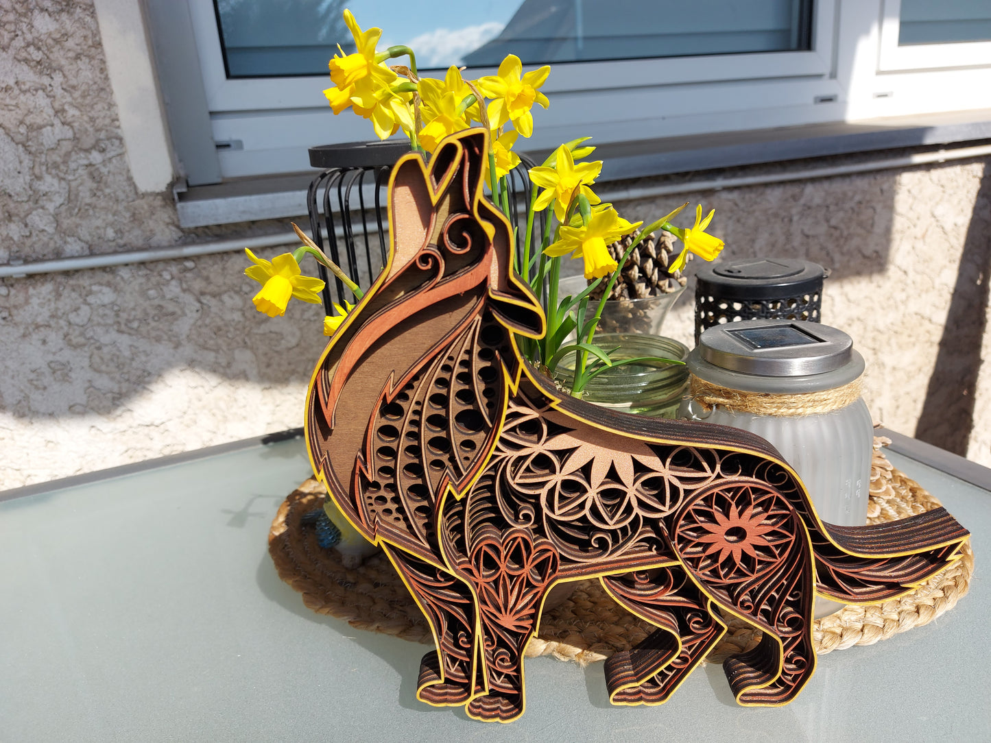 Mandala-Howlin Wolf Wandkunst aus Holz Grün – 6-lagige, lasergeschnittene Dekoration