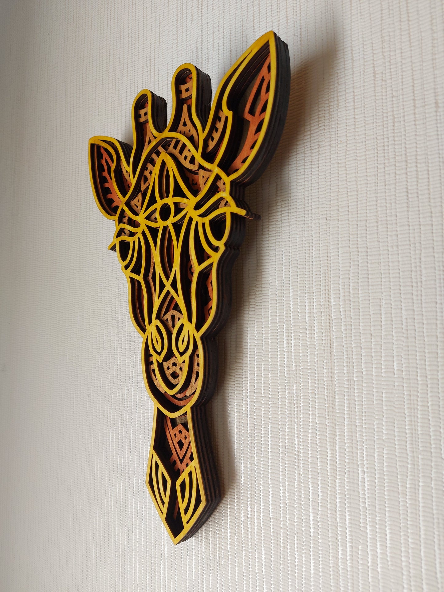 Mandala-Giraffe Wandkunst aus Holz – 4-lagige, lasergeschnittene Dekoration