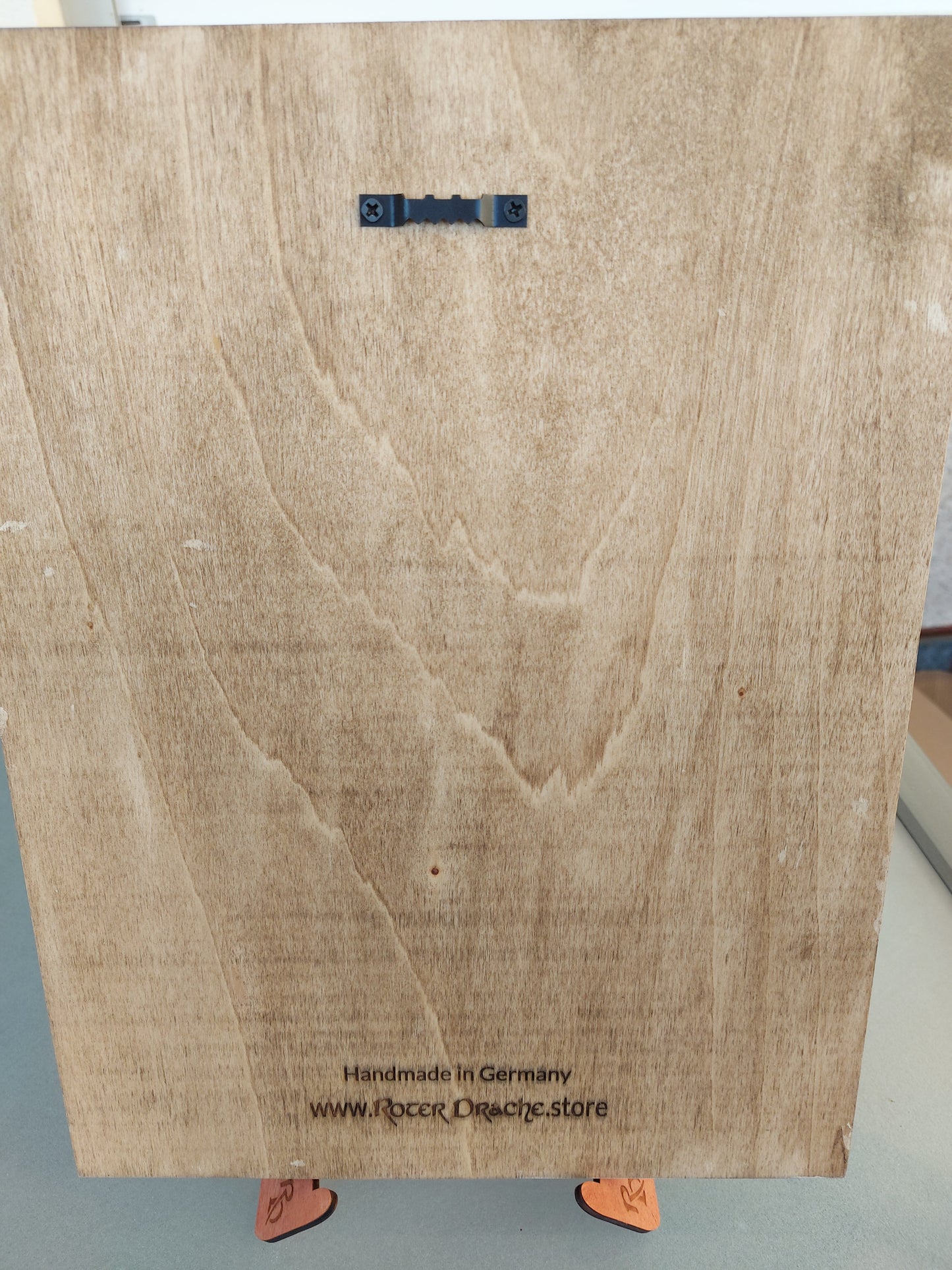 Handgefertigte Dekorative Karte von Wolfsburg, Niedersachsen. Kunstvolle Mehrschichtige Holz-Wandkunst Lasergeschnittene 3D Wanddekoration